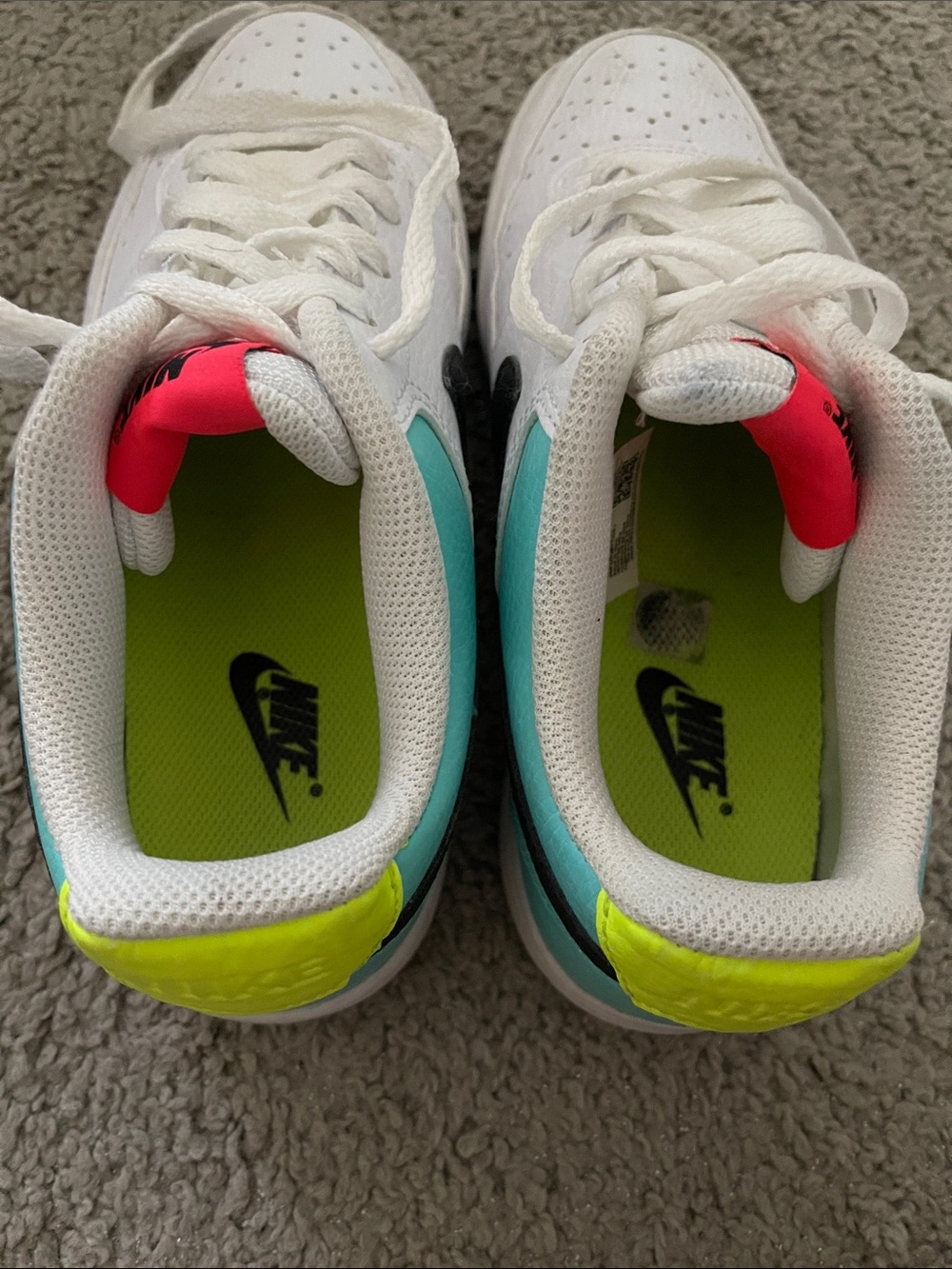Nike White Low-Top Sneakers with Black Swoosh and Teal Heel - Picture 4 of 4